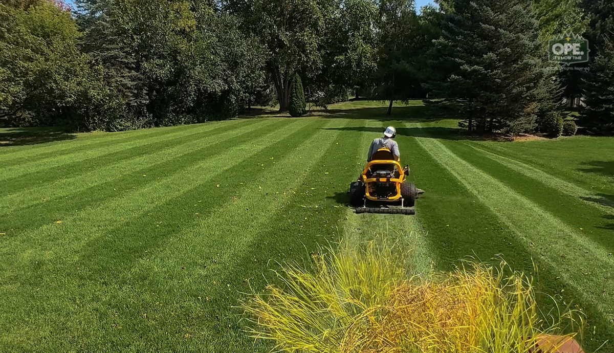 Exmark® Lazer Z X Series Lawn Striper | Big League Lawns